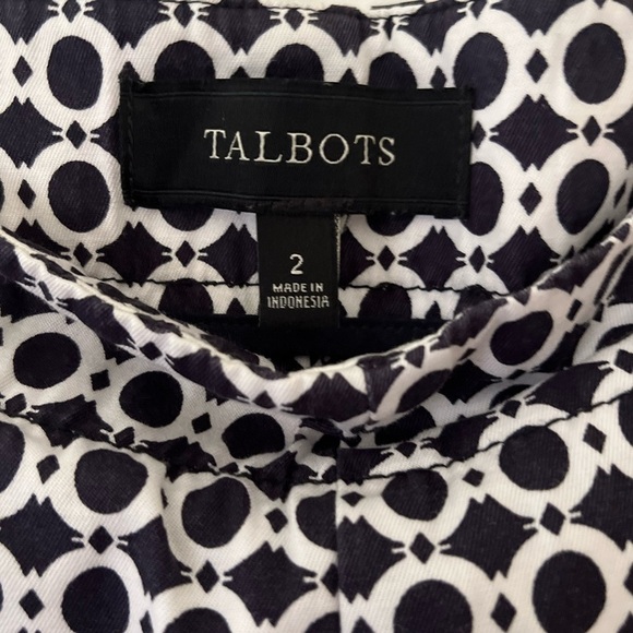 TALBOTS Women’s crop pants. Black w/white circle pattern. Size 2 - Picture 4 of 5